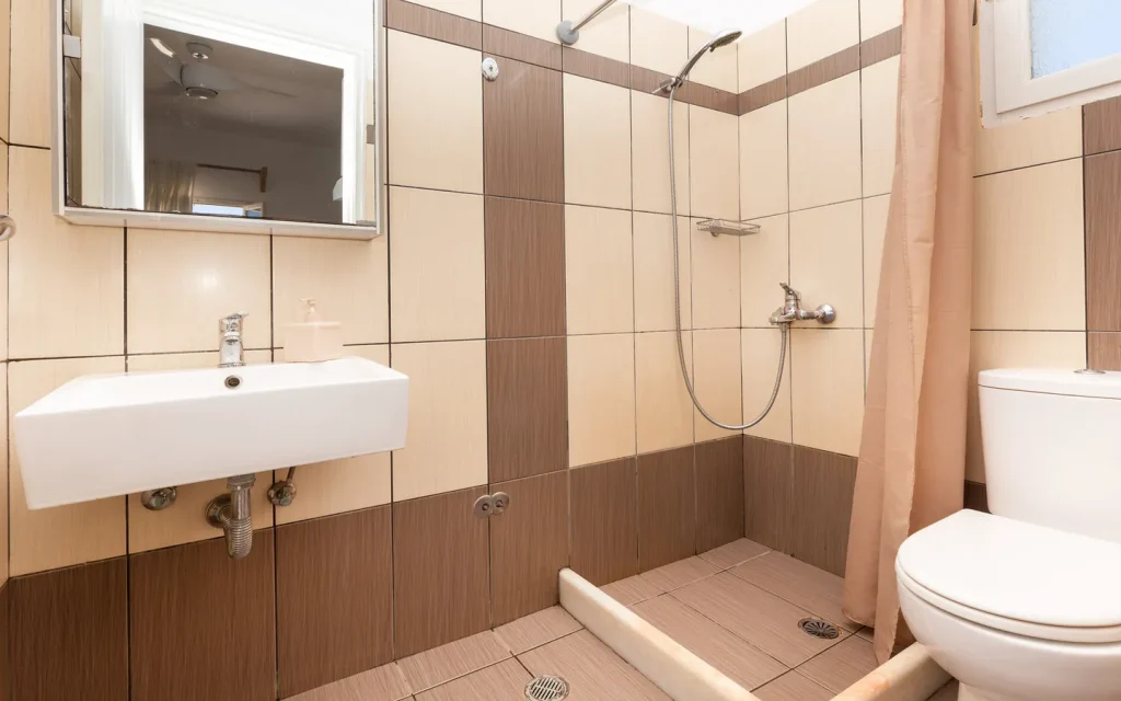 studio with balcony (2)