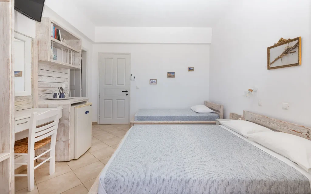 studio with sea view (10)