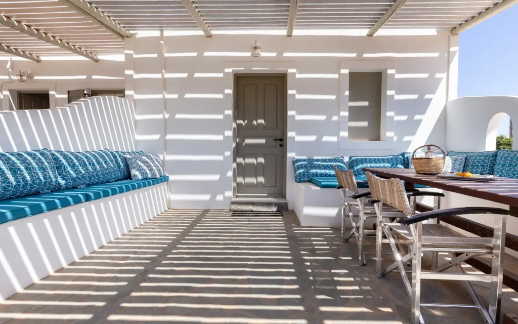 Deluxe Room with Sea View (1)